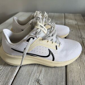 Nike Pegasus 40 White and Cream Sneakers